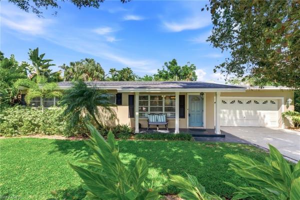 Valencia Terrace, 1511 Alcazar Ave, Fort Myers, Florida 33901, image 2