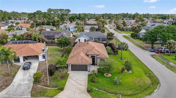 Oakwood, 2522 Dora Ct, Lehigh Acres, Florida 33971, image 2