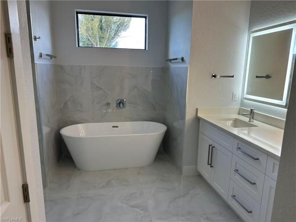 Cape Coral, 3516 3rd St, Cape Coral, Florida 33991, image 3