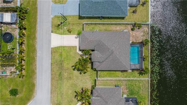 Cape Coral Residential, 910 12th Ter, Cape Coral, Florida 33991, image 3