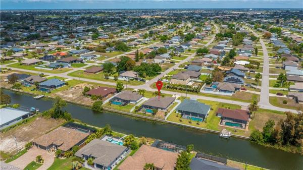 Cape Coral Residential, 910 12th Ter, Cape Coral, Florida 33991, image 2