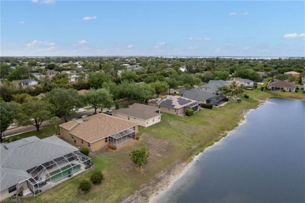 The Lakes At Three Oaks, 17451 Stepping Stone Dr, Fort Myers, Florida 33967, image 1