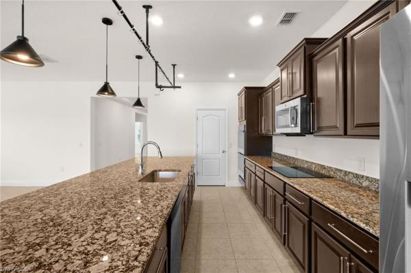 Cape Coral, 3731 44th Pl, Cape Coral, Florida 33993, image 1