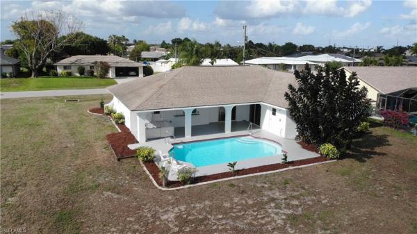 Cape Coral Residential, 1422 15th Ter, Cape Coral, Florida 33990, image 2