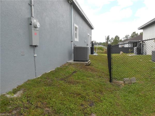 Lehigh Acres, 2809 W 55th St, Lehigh Acres, Florida 33971, image 2