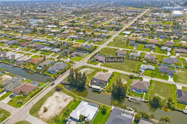 Cape Coral Residential, 2003 29th Ter, Cape Coral, Florida 33914, image 3