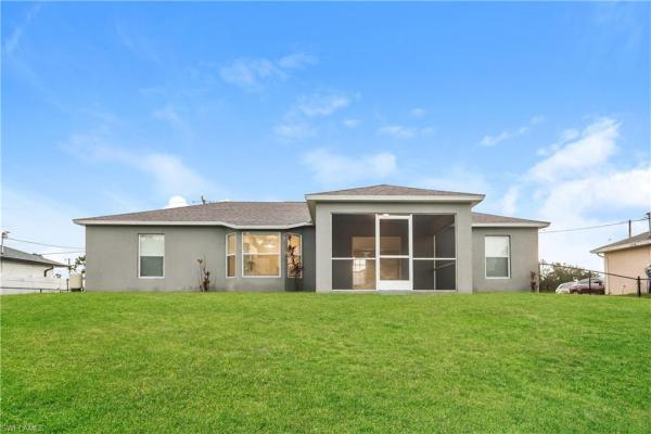 Lehigh Acres, 2705 S Villa Ave, Lehigh Acres, Florida 33976, image 1