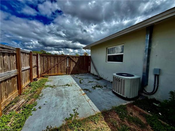720 Shadyside St, Lehigh Acres, Florida 33936, image 1