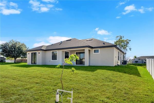 Lehigh Acres, 459 S Windsor Ave, Lehigh Acres, Florida 33974, image 3