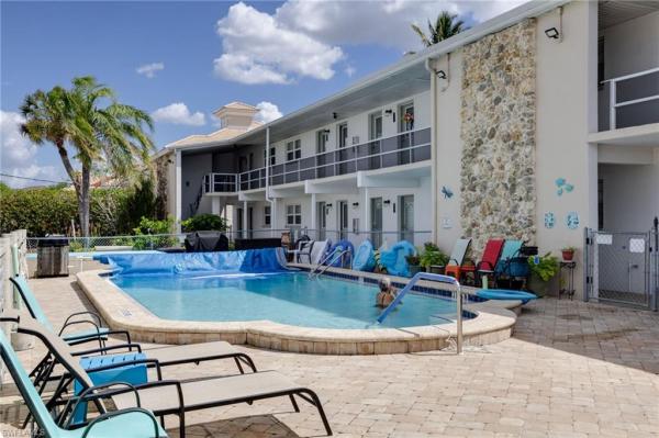 Victoria Manor, 708 Victoria Dr #105, Cape Coral, Florida 33904, image 3