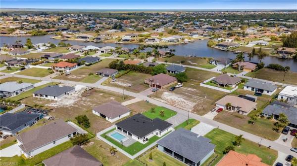 Cape Coral Residential, 3508 21st St, Cape Coral, Florida 33993, image 2
