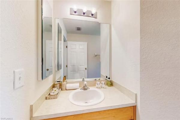 Cape Coral, 923 28th Ter, Cape Coral, Florida 33914, image 1