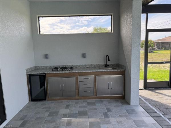 1117 15th St, Cape Coral, Florida 33909, image 1