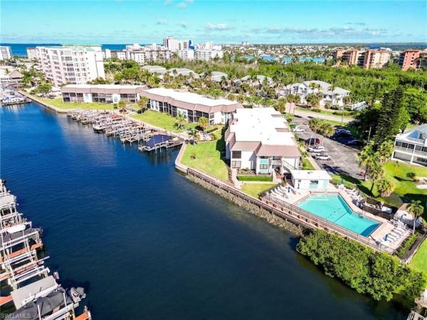 Estero Island Yacht Racquet Club, 200 Lenell Rd #115, Fort Myers Beach, Florida 33931, image 2
