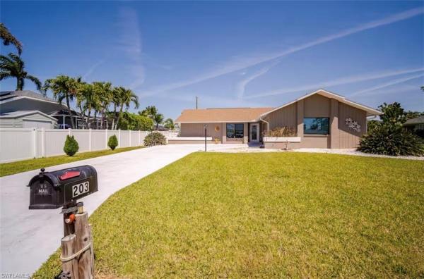 Cape Coral, 203 43rd Ter, Cape Coral, Florida 33904, image 1