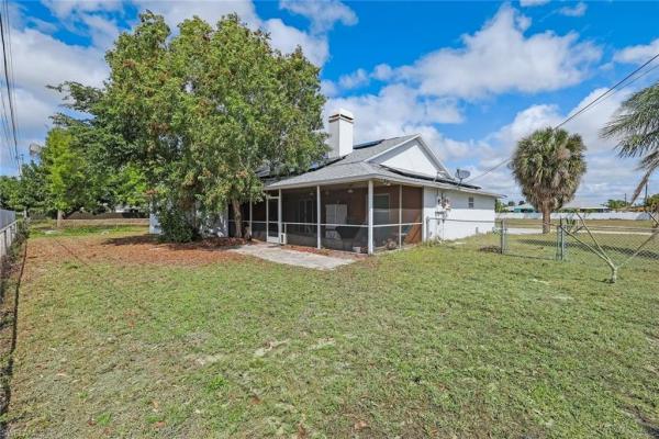 Cape Coral Residential, 1208 34th St, Cape Coral, Florida 33914, image 2