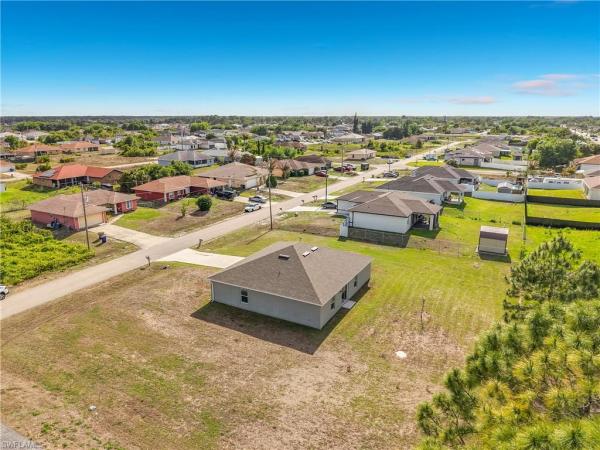 Lehigh Acres, 2908 SW 24th St, Lehigh Acres, Florida 33976, image 3
