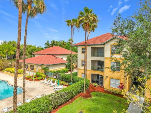Royal Greens, 11571 Villa Grand #615, Fort Myers, Florida 33913, image 3