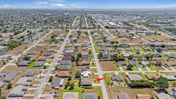 Cape Coral, 507 8th Ter, Cape Coral, Florida 33990, image 2