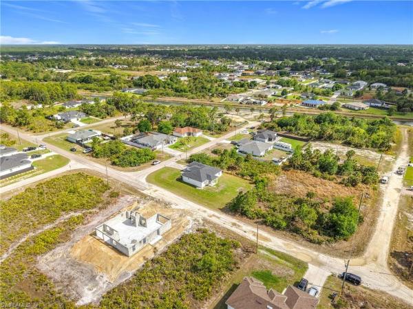 Lehigh Acres, 2815 N Karen Ave, Lehigh Acres, Florida 33971, image 1