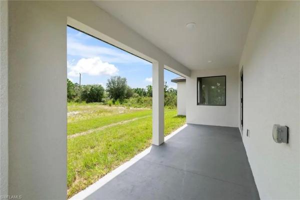 Lehigh Acres, 218 Irving Ave, Lehigh Acres, Florida 33936, image 2
