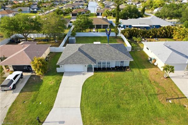 Cape Coral Residential, 221 13th Ter, Cape Coral, Florida 33991, image 3