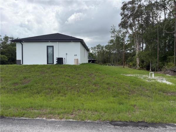 Lehigh Acres, 1607 14th St, Lehigh Acres, Florida 33972, image 2