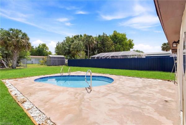 Alabama Grove Terrace, 363 New York Dr, Fort Myers, Florida 33905, image 3