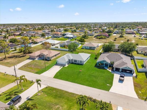 Cape Coral Residential, 2525 21st Ave, Cape Coral, Florida 33993, image 2
