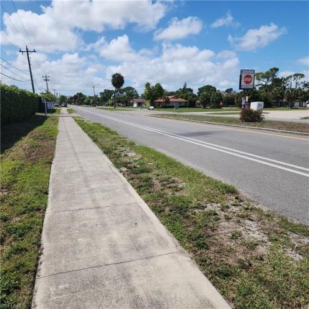 St Clair Garden, 4728 Orange Grove Blvd #10, North Fort Myers, Florida 33903, image 3