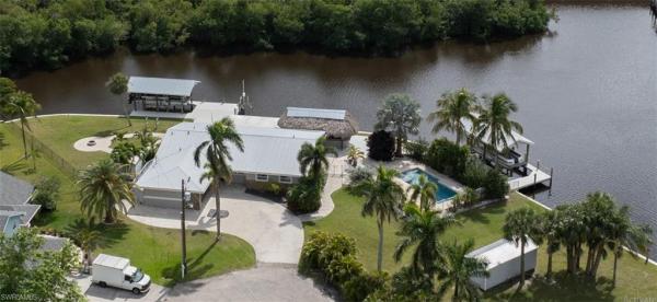 Marine Homes, 416 Seaworthy Rd, North Fort Myers, Florida 33903, image 2