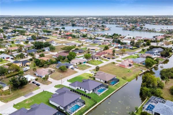 Cape Coral, 38 8th Pl, Cape Coral, Florida 33909, image 1