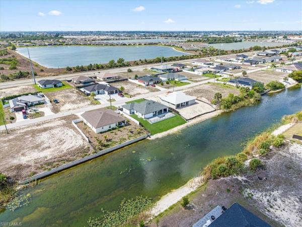 Cape Coral Residential, 813 8th Ter, Cape Coral, Florida 33993, image 3