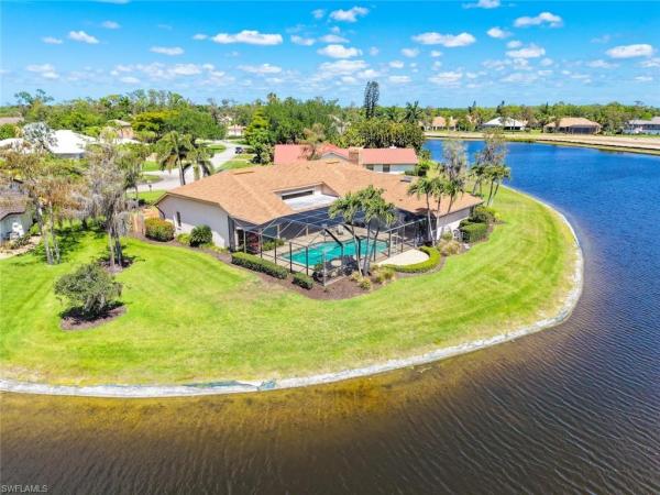 Fiddlesticks Country Club, 15729 Carberry Ct, Fort Myers, Florida 33912, image 2