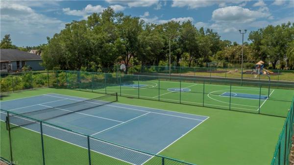 Oakmont At The Lakes At Three Oaks, 17716 Oakmont Ridge Cir, Fort Myers, Florida 33967, image 2