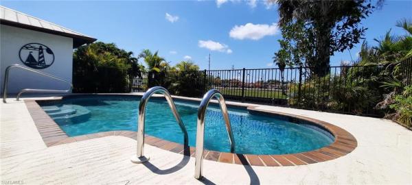 Palaco Grande, 3502 16th Pl, Cape Coral, Florida 33904, image 2