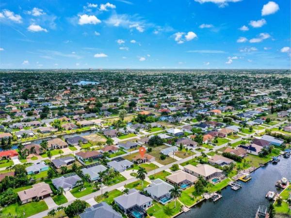 Cape Coral Residential, 404 28th Ter, Cape Coral, Florida 33904, image 3