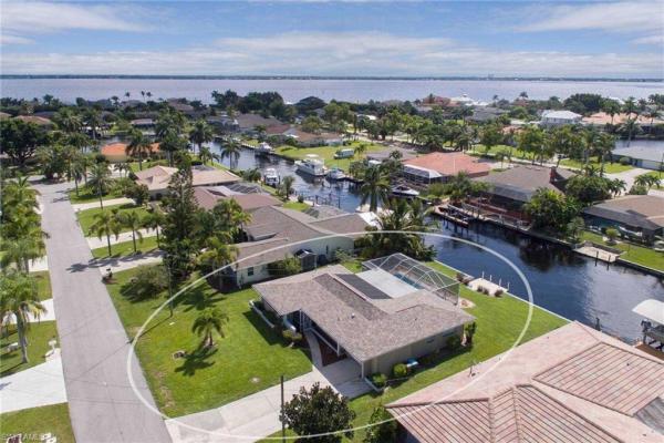 Cape Coral Residential, 2022 29th Ln, Cape Coral, Florida 33904, image 2