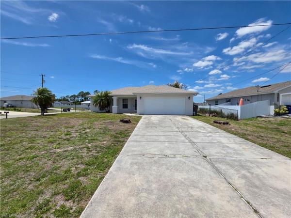 1912 S Sunshine Blvd, Lehigh Acres, Florida 33976, image 1