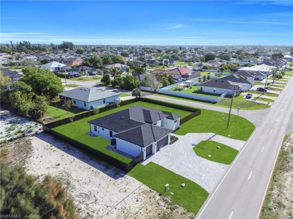 Cape Coral Residential, 1003 W Embers Pkwy, Cape Coral, Florida 33993, image 3