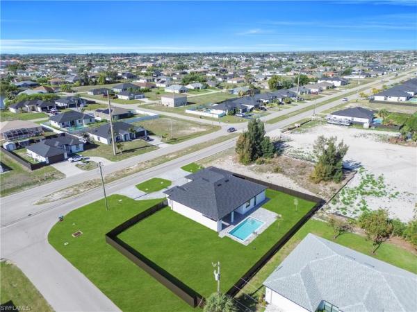 Cape Coral Residential, 1003 W Embers Pkwy, Cape Coral, Florida 33993, image 2