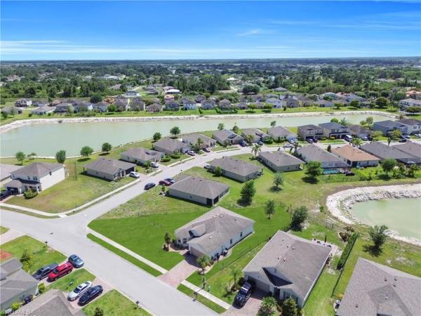 Marblebrook, 10549 Canal Brook Ln, Lehigh Acres, Florida 33936, image 3