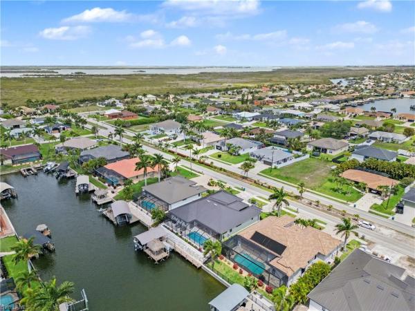 Cape Coral Residential, 2814 Gleason Pkwy, Cape Coral, Florida 33914, image 2