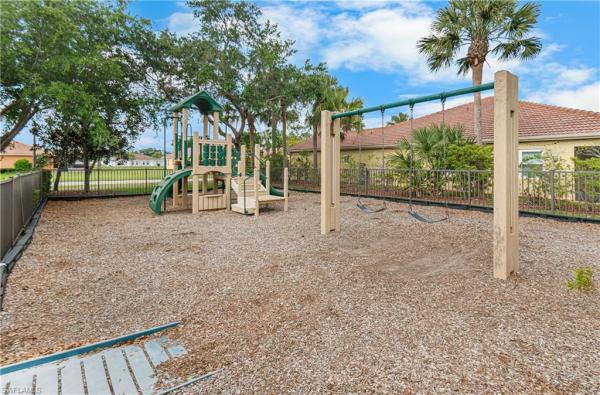 Vistanna Villas, 9158 Aegean Cir, Lehigh Acres, Florida 33936, image 2