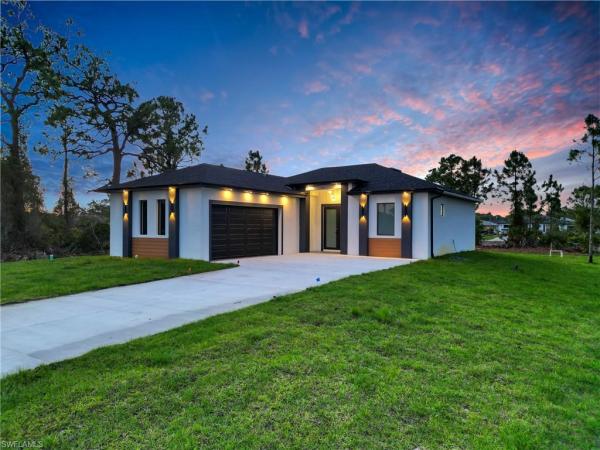 Lehigh Acres, 3406 SW 29th St, Lehigh Acres, Florida 33976, image 2