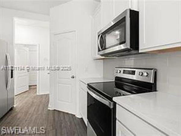 Cape Coral, 209 26th Ter, Cape Coral, Florida 33904, image 3
