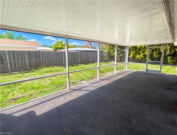 Bowling Green, 4848 Ipswitch Ct, Fort Myers, Florida 33907, image 3