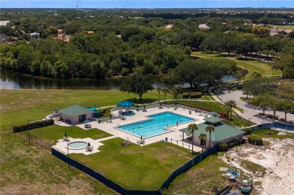 Silverlakes, 11062 Lakeland Cir, Fort Myers, Florida 33913, image 2