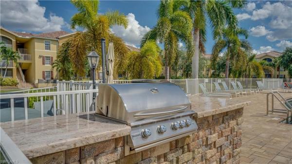 The Residence, 4105 Residence Dr #709, Fort Myers, Florida 33901, image 2