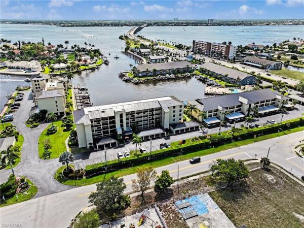 Clipper Bay, 4703 17th Pl #205, Cape Coral, Florida 33904, image 2